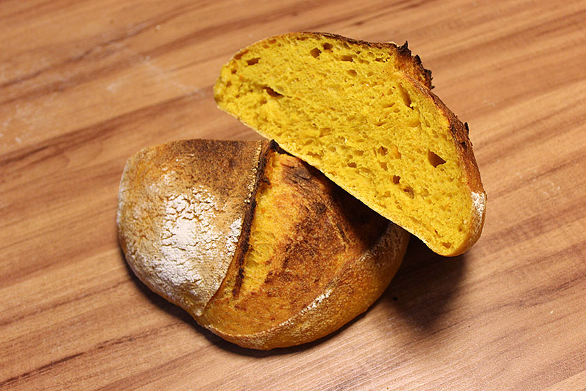 Pão de Abóbora Cabotiá com fermentação natural